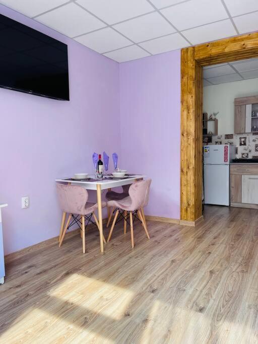 Lavender Luxury Apartment Oradea Bagian luar foto